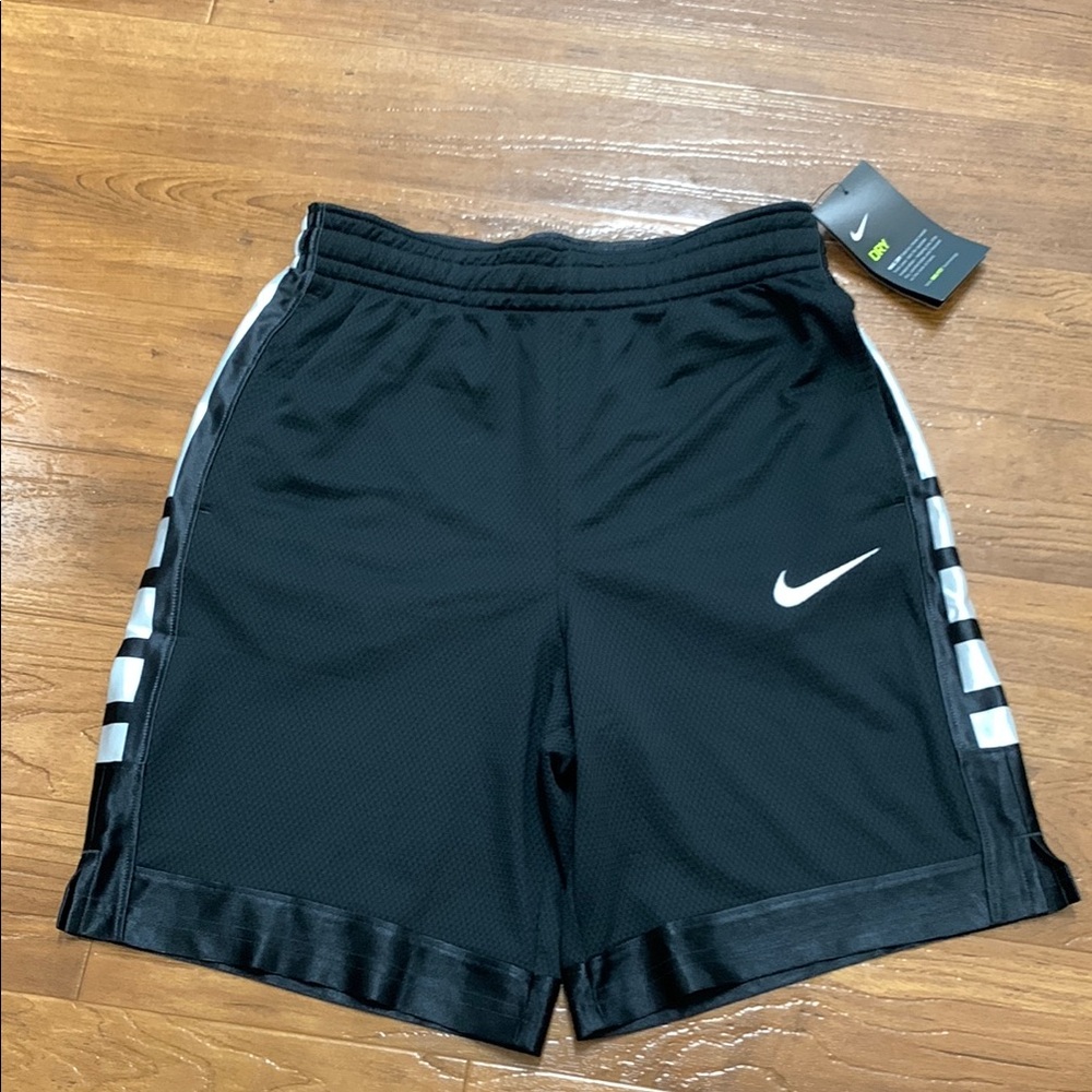 NWT Nike shorts